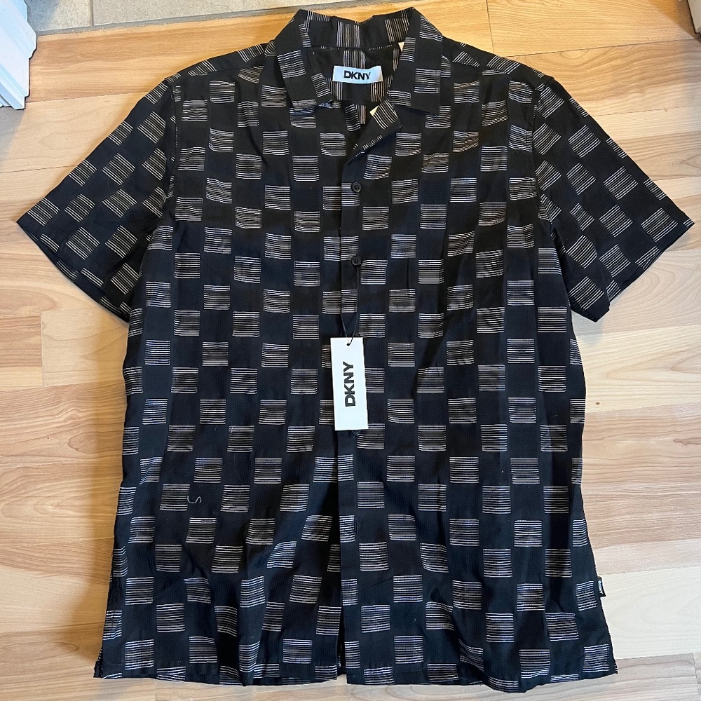 Donna Karen men’s short sleeve shirt